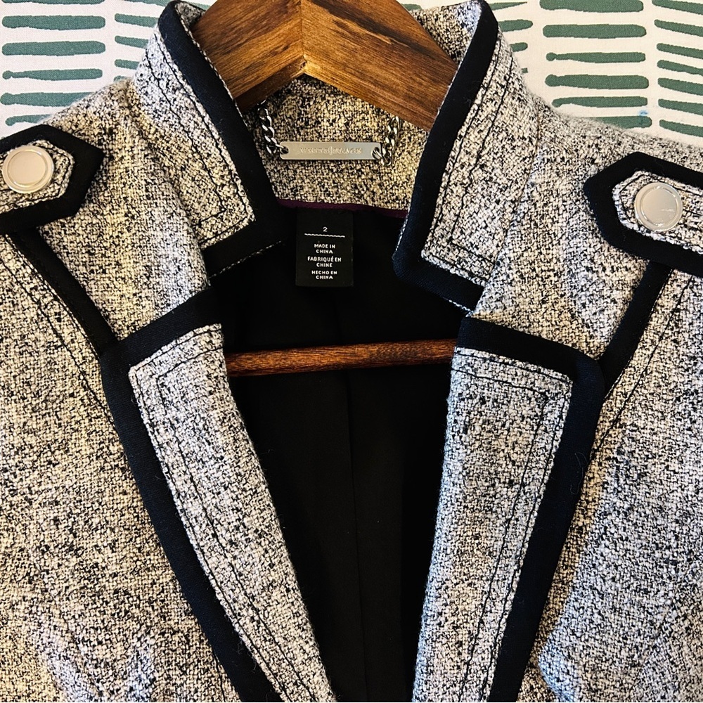 White House Black Market Tweed Military-Inspired Jacket | Size 2 - Picture 4 of 12